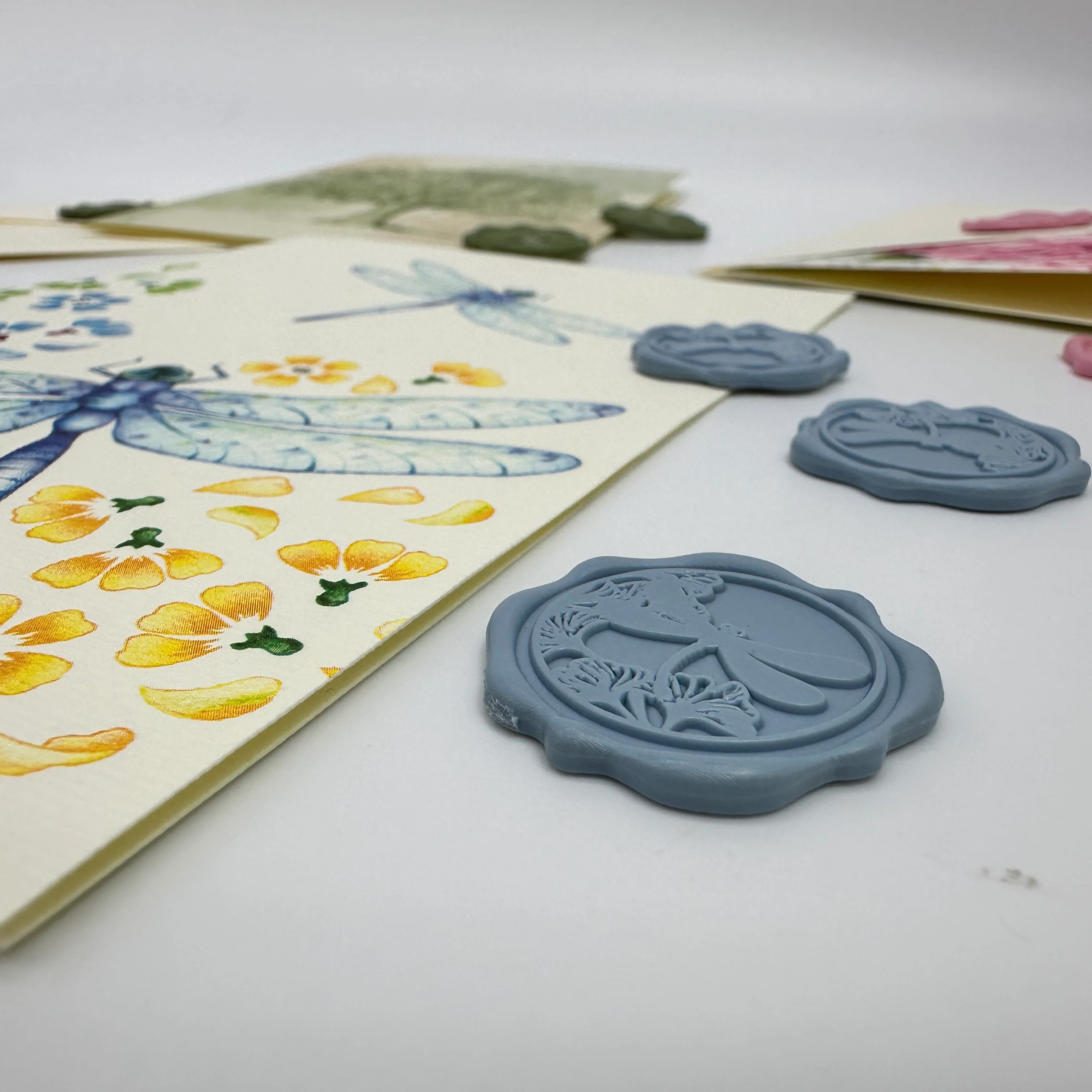 Italian Note Card Stationery Gift Set with Adhesive Wax Seals-9 Styles - Image 4